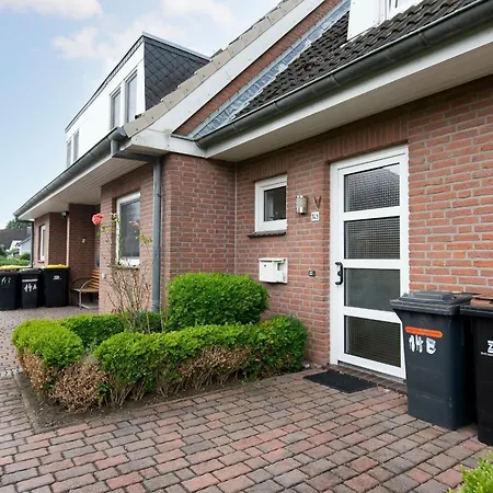 Haus Im Gruenen 2 Apartament *